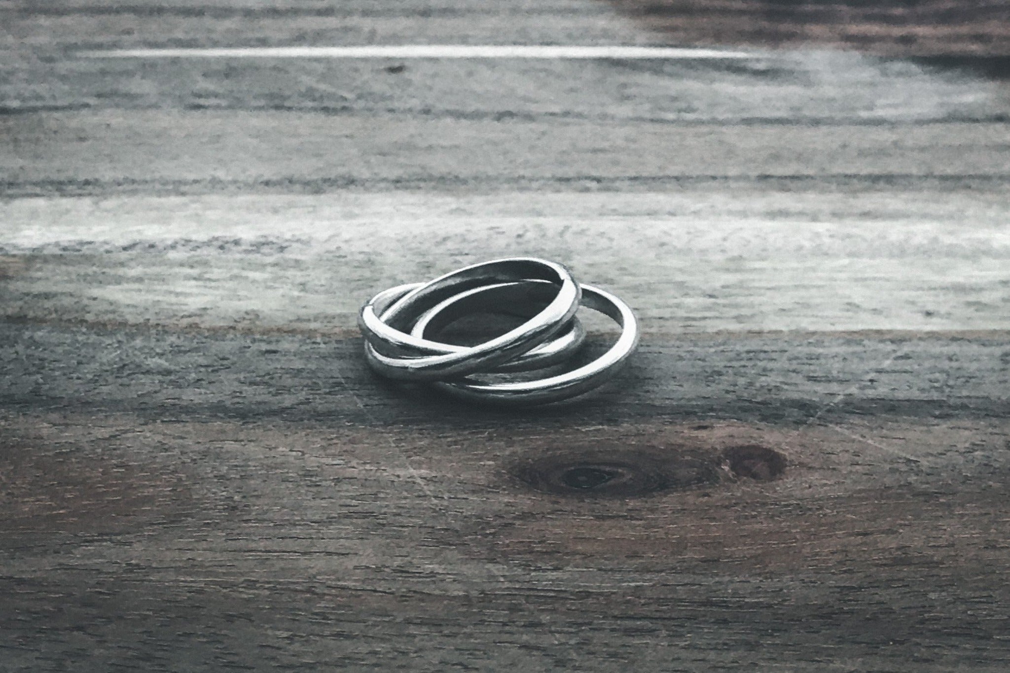Interlocking Russian Wedding Rings - Rolling Rings